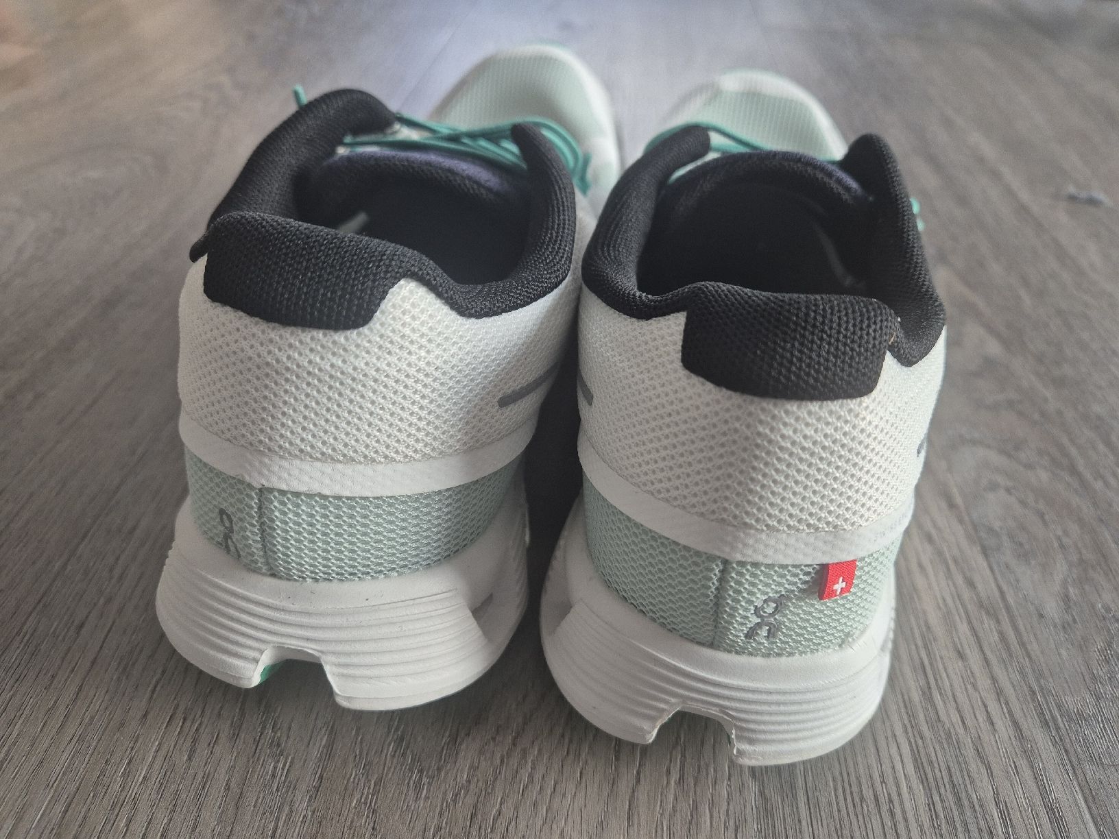 On Scarpe da donna: On Cloud Damen Laufschuhe, Grösse 40. Neu – Nuovo e nell'imballaggio originale da Eglisau venduto da nicij79 2