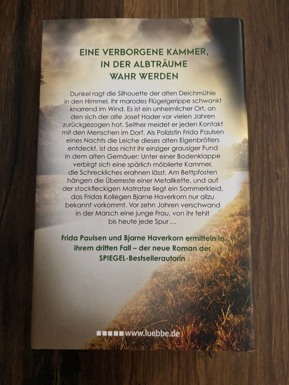 Libri: Romy Fölck - Sterbekammer – Usato da Kleinandelfingen venduto da Baba23 1