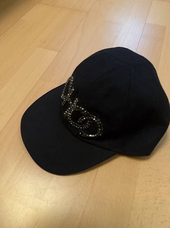 Chapeaux, bonnets & casquettes: Jimmy choo kappe  – D'occasion à Zürich par ram_9k9v 1