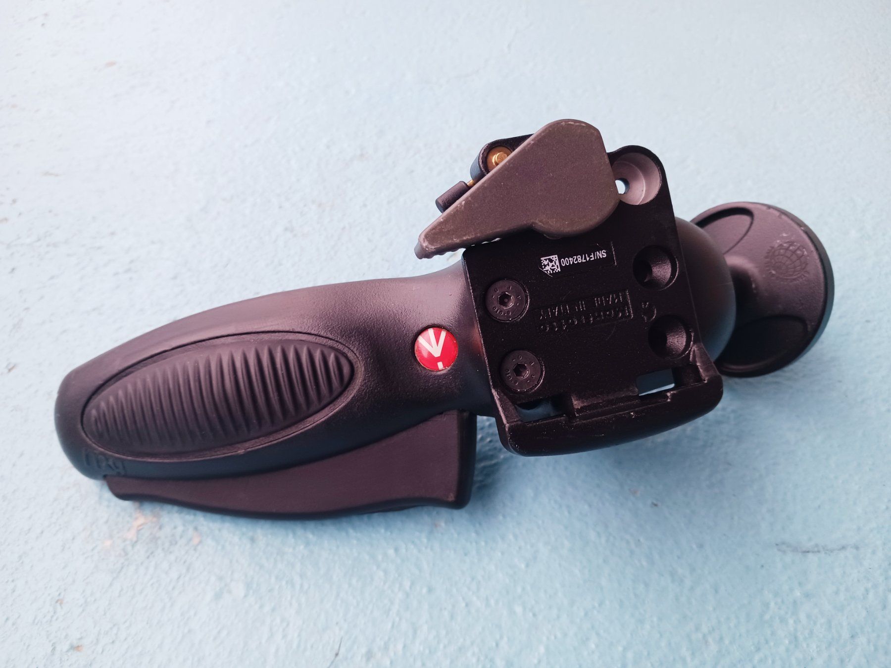 Manfrotto Treppiedi & Teste: Manfrotto 327RC2 Joystick – Usato da Cimadera venduto da fabio.bosi