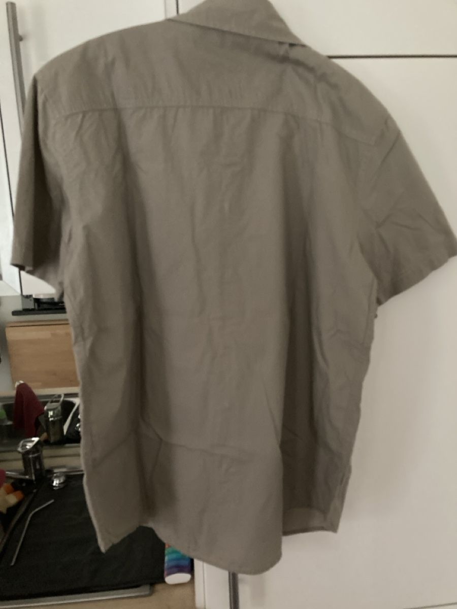 H&M Camicie: Ab 9.- Herren Hemd kurzarm Grösse M Regular fit Beige H&M – Usato da Cureglia venduto da VintageCoinCollect91 3