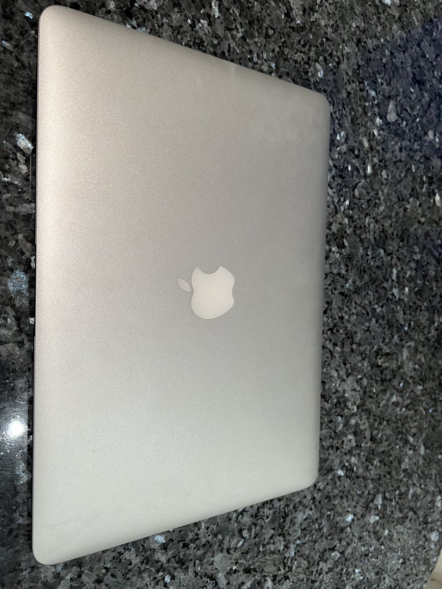 Apple Portables: MacBook Air 13 – D'occasion à Baar par kri_m7t2