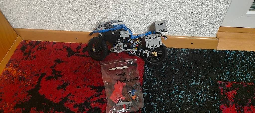 Giocattoli: Lego Technik BMW Motorrad 42063 – Usato da Detligen venduto da Hennigtim 1