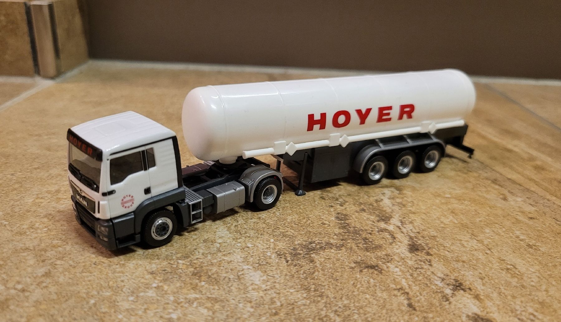 Herpa Kit di modellismo & Modellini statici: Herpa LKW's 1:87 – Usato da Hettiswil venduto da kuese85 5