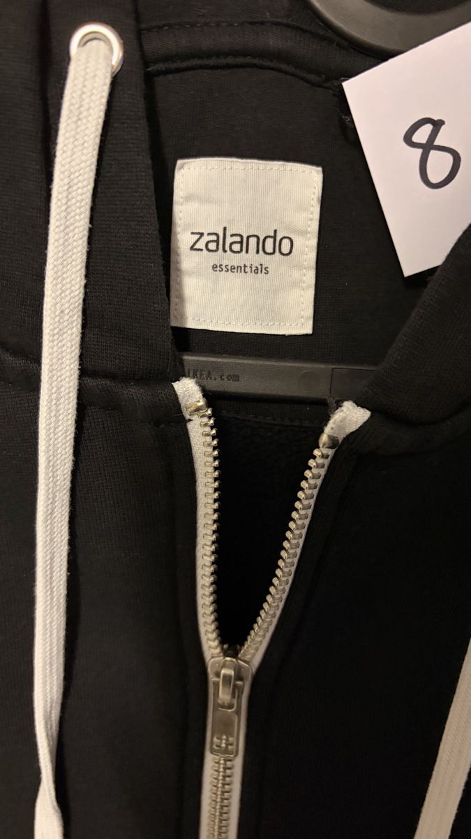 Zalando Giacche: Zalando Essentials Hoodie Gr. 38 – Usato da Fehraltorf venduto da ali_8wp6