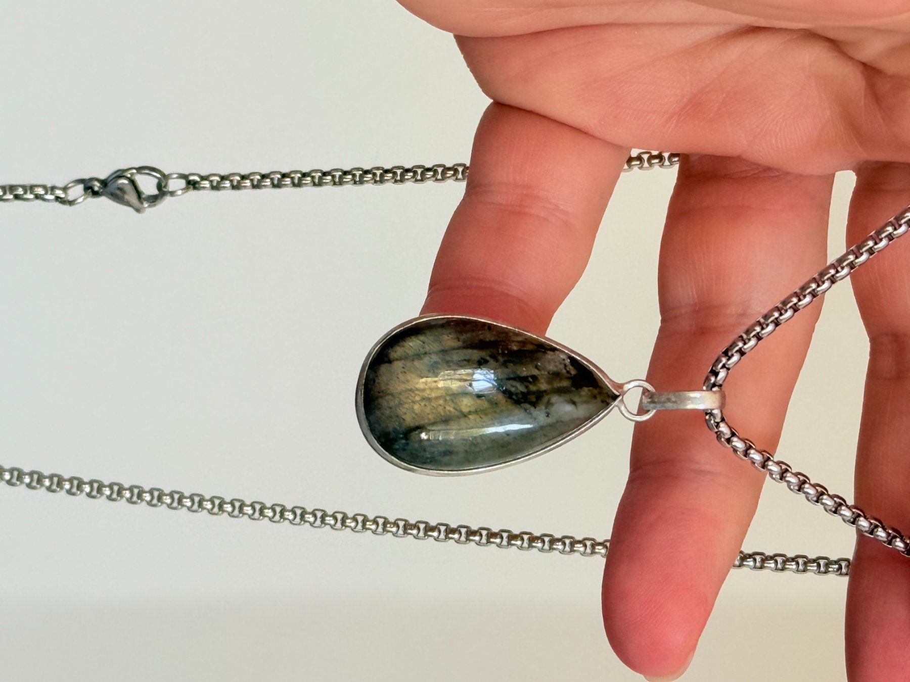 Colliers: Collier avec Labradorite – Neuf avec emballage d'origine à Genève par AWWA 7