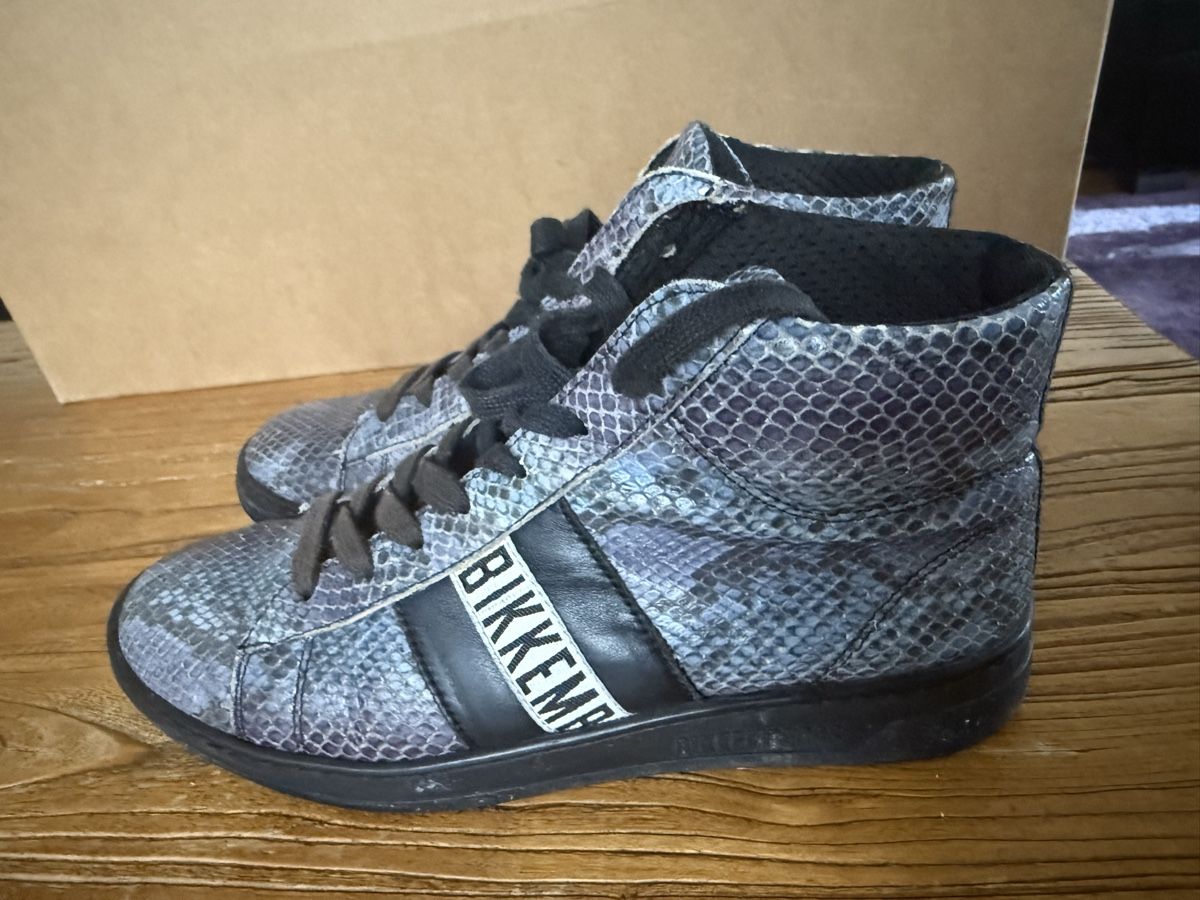Bikkembergs Chaussures femmes: Bikkembergs sneakers. Size 38. Used – D'occasion à Veyrier par EleMast
