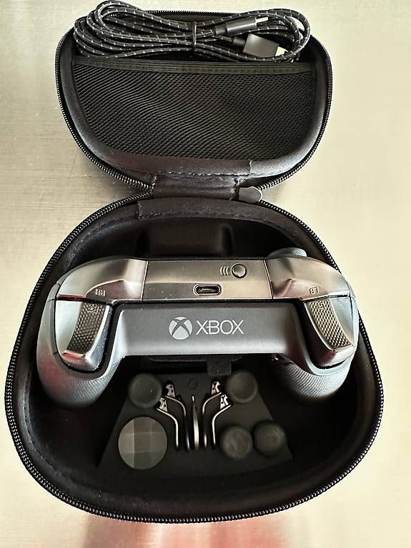 Controller: Microsoft Xbox Elite Wireless Controller Series 2 – Usato da Richterswil venduto da ste_8rp7 2