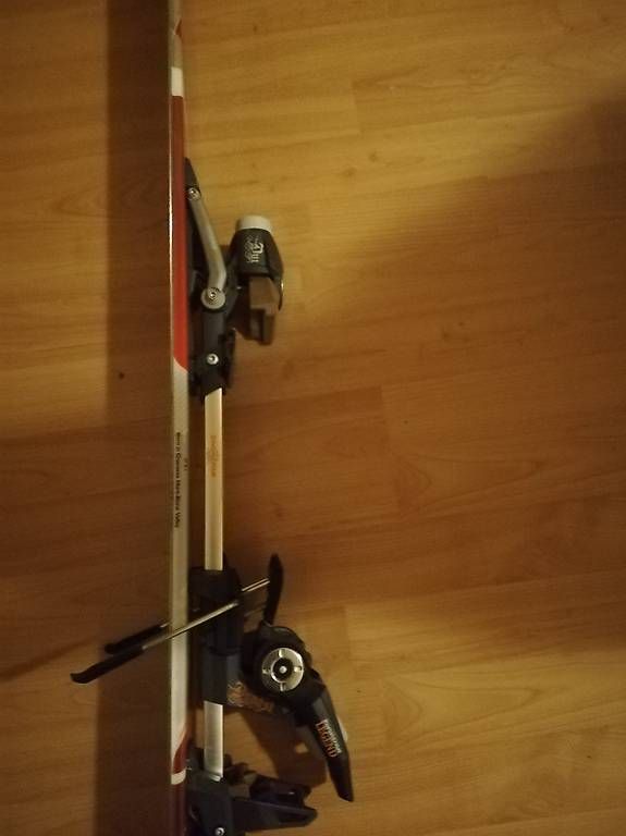 Sci: Skis de randonnée – Usato da La Sagne VD venduto da bri_d6b5 2