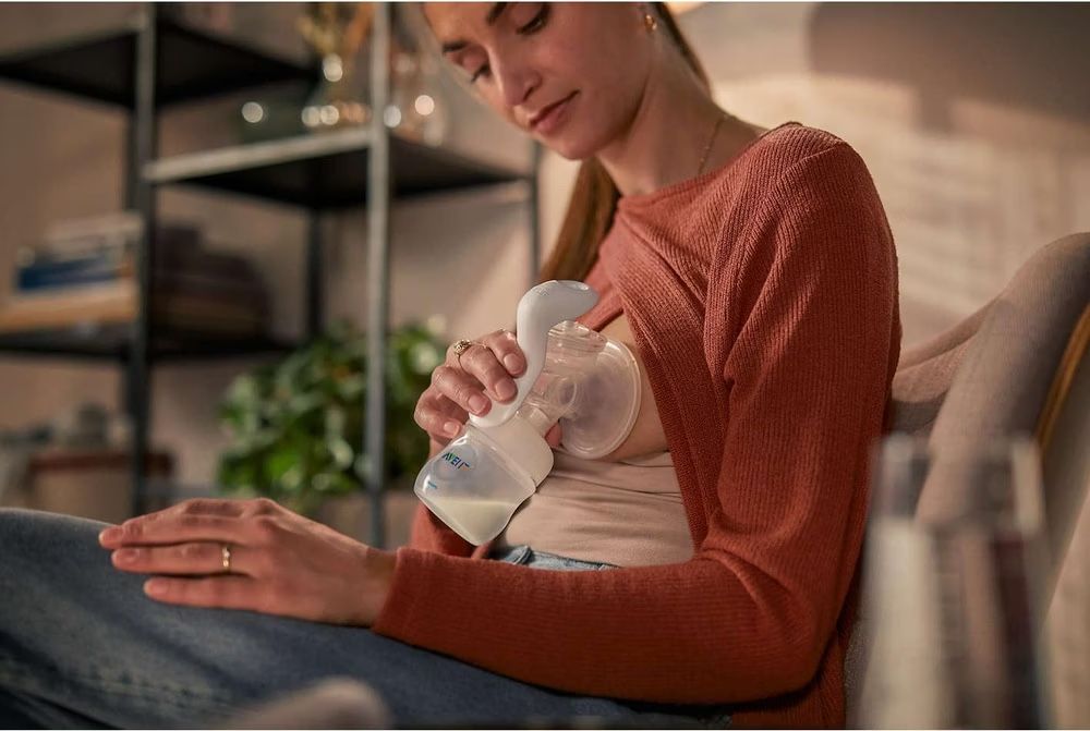 Philips Accessori per l’allattamento: Philips Avent Manual breast pump – Usato da Langenthal venduto da vik_v5ml 5