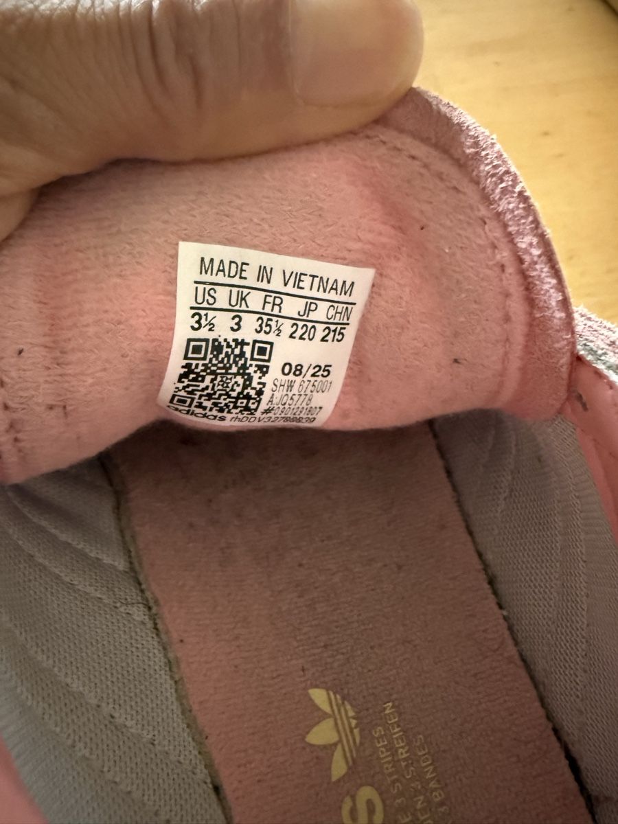 Adidas Schuhe für Mädchen: Adidas Spezial Gr.35 1/2 – Gebraucht aus Samedan von cobol01 1