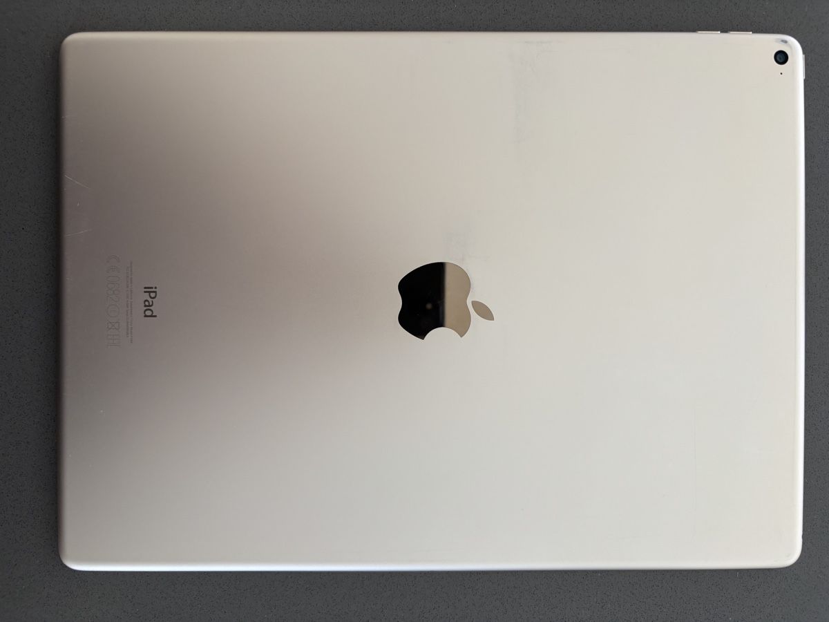 Apple Tablettes PC: iPad Pro 12,9” 2015 – D'occasion à Madiswil par kev_6qjc 3