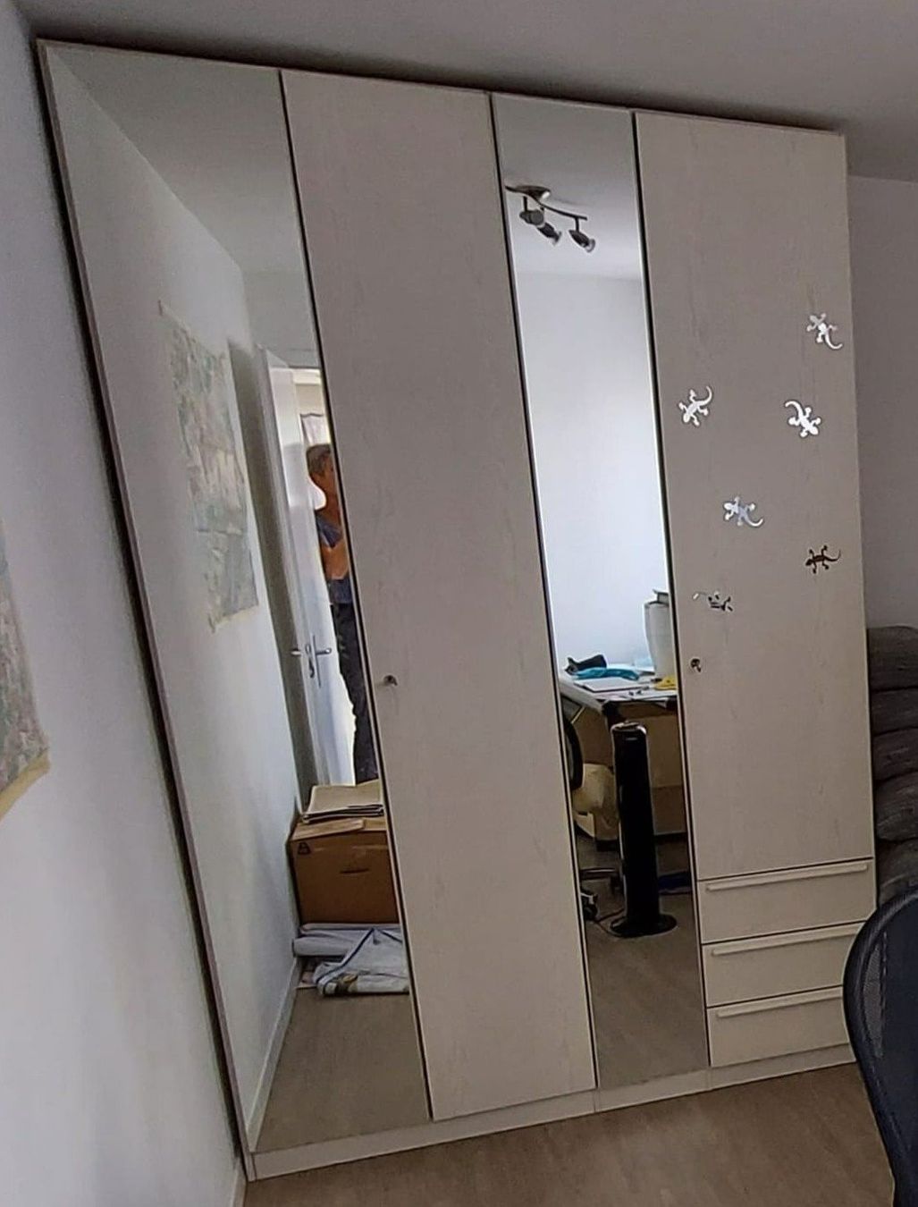 Armadi: Kleiderschrank – Usato da Kloten venduto da Pronto11