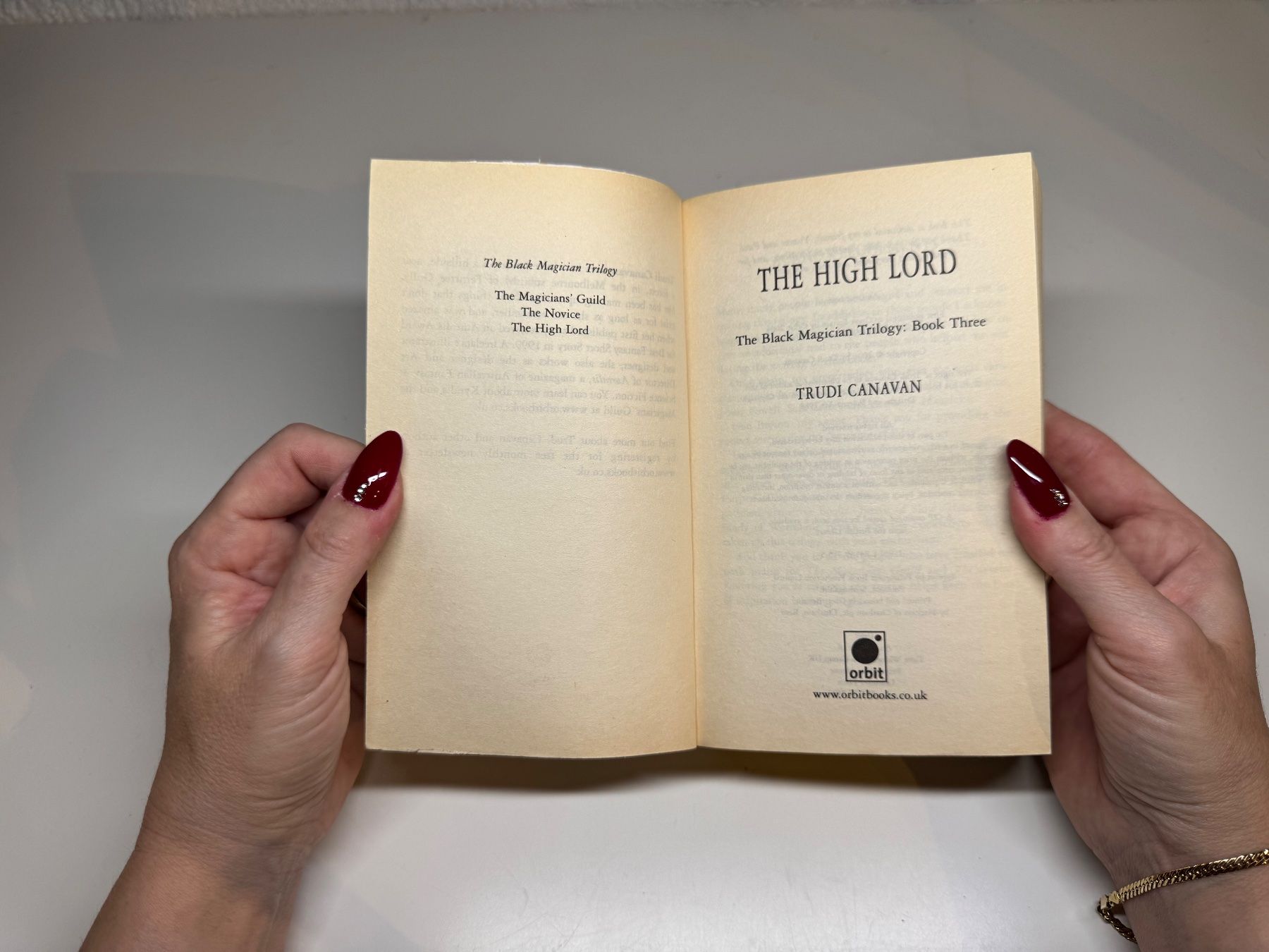 Bücher: NOVEL: trudi Canavan, The High Lord – Gebraucht aus Grosswangen von English_books 2