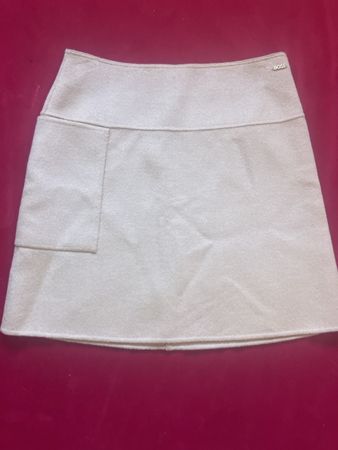 Damen Rock Hugo Boss beige kurz in sehr gutem Zustand