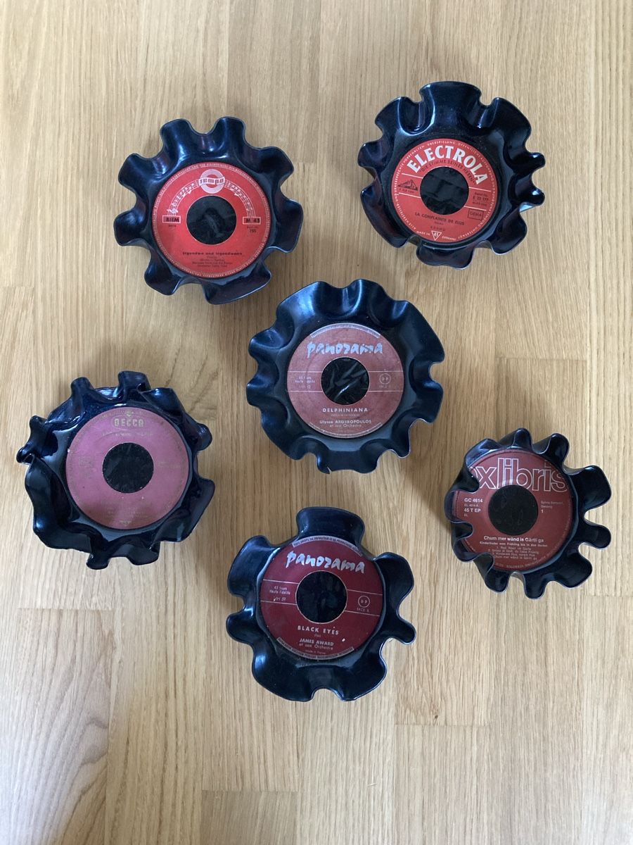 Coupes: Schale aus Vinyl – D'occasion à Burgdorf par Jointler