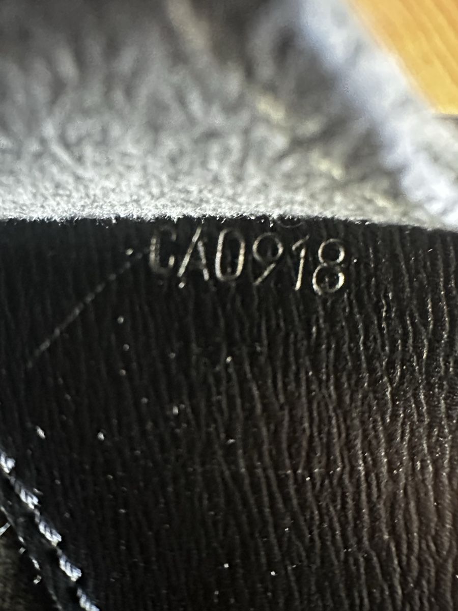 Louis Vuitton Borse da donna: Louis Vuitton Epi Cluny Black – Usato da Laupen ZH venduto da timxkel 4