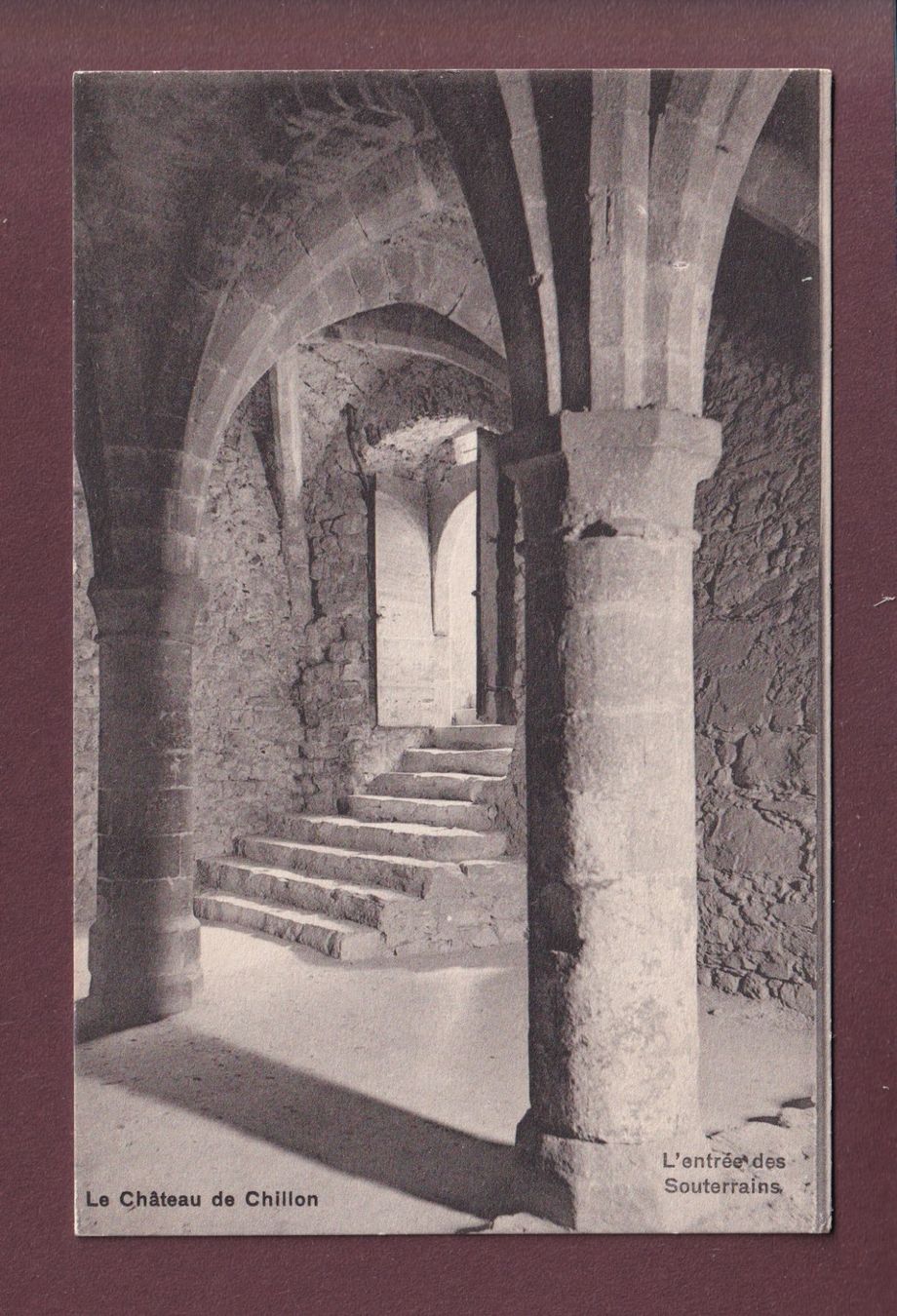 Cartoline postali: Château de CHILLON - Entrée des souterrains – Usato da Pully venduto da nicecards
