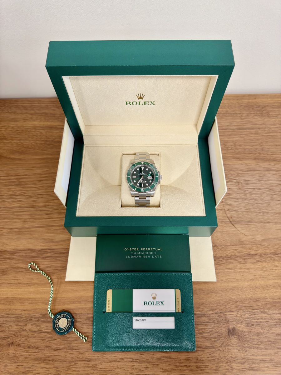 Rolex Uhren: Rolex Submariner date HULK 2019  – Neu (gemäss Beschreibung) aus Nyon von Lunas_Watches 4
