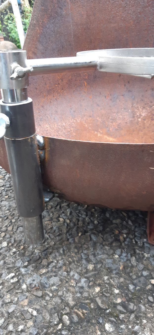 Bracieri: Feuerschale 70cm  mit Grill – Usato da Wettingen venduto da Dini1 2