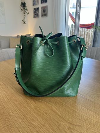 Louis Vuitton Noe Petit EPI Leder Handtasche Grün gebraucht