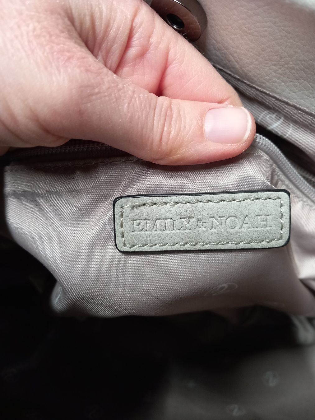 Taschen für Damen: Handtasche Emily & Noah, gross, veganes Leder – Gebraucht aus Gwatt (Thun) von umwelt-brocki 4