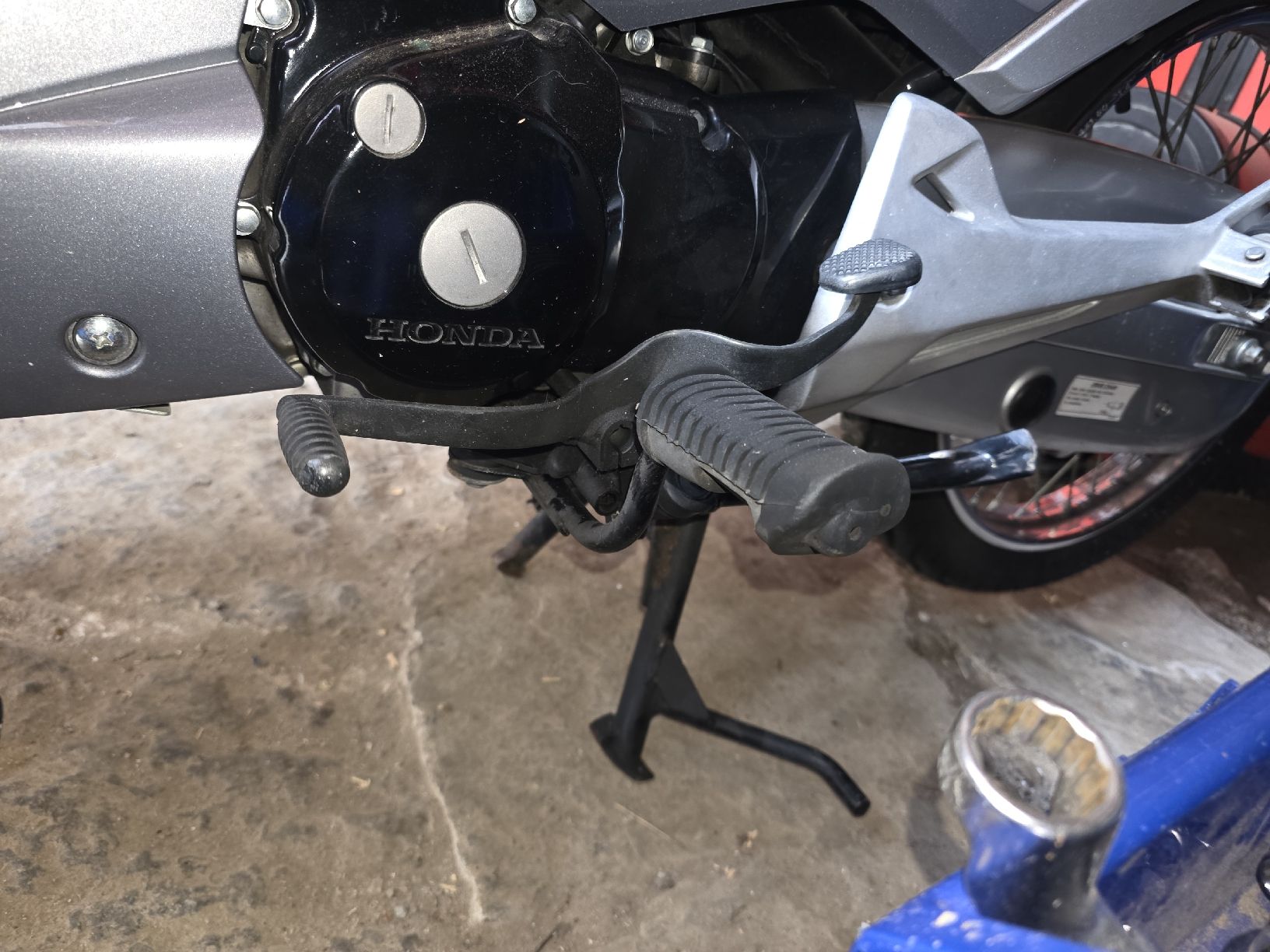 Honda Scooter: HONDA INNOVA ANF 125 – Usato da Burglauenen venduto da Flugzeugmechaniker 5