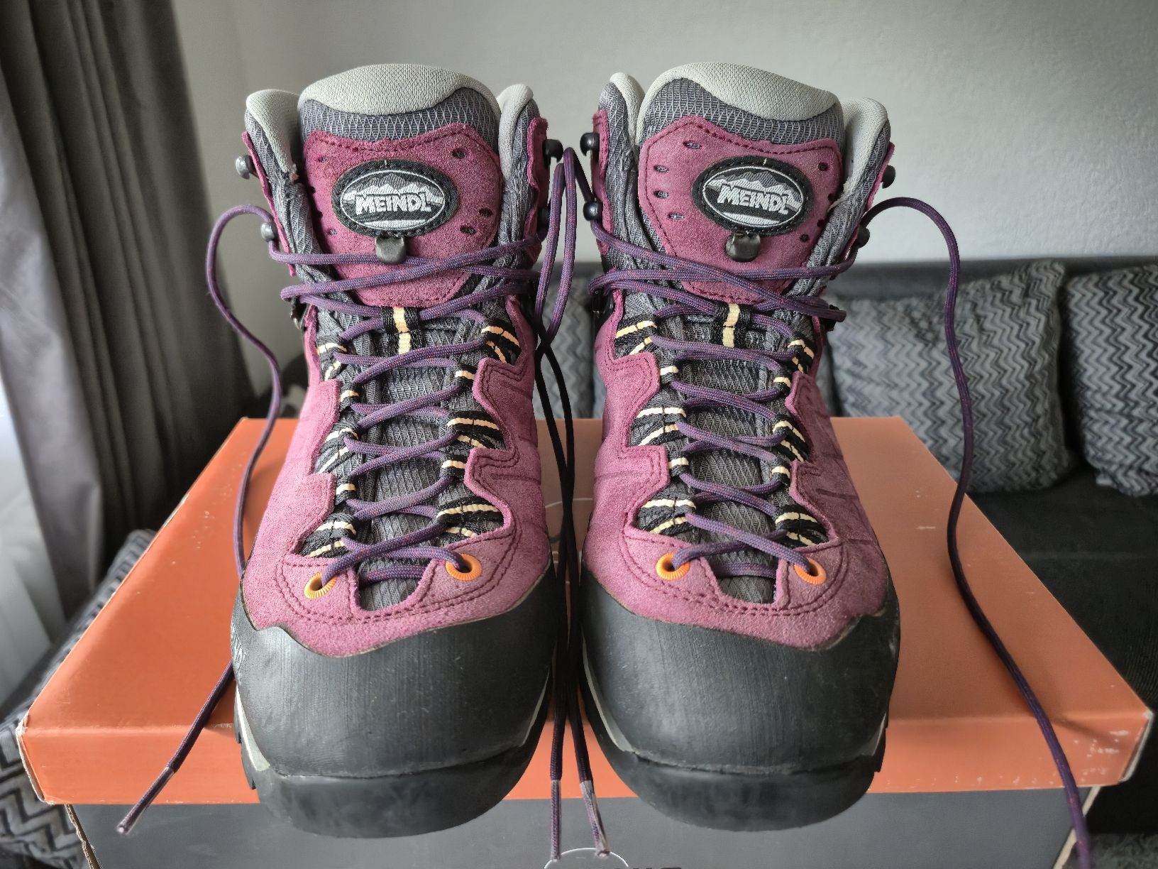 Meindl Scarpe da uomo: Wanderschuhe von Meindl in der Grösse 41 – Usato da Wittenbach venduto da tsc_5tyv 1