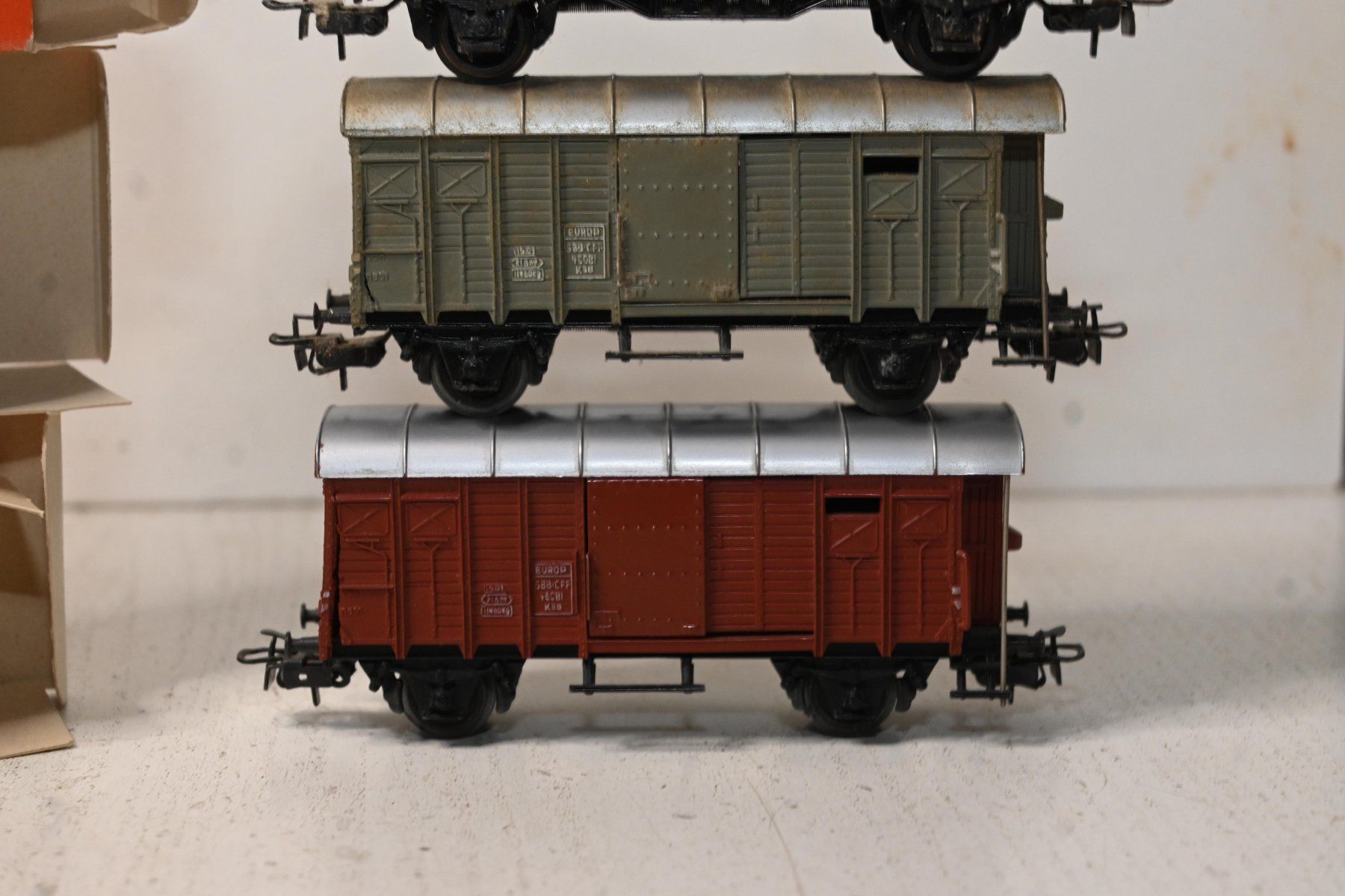 Märklin Modelleisenbahnen: Märklin Güterwagen mit OVP , 4 Stück – Gebraucht aus Laupen ZH von Zmoewe 1