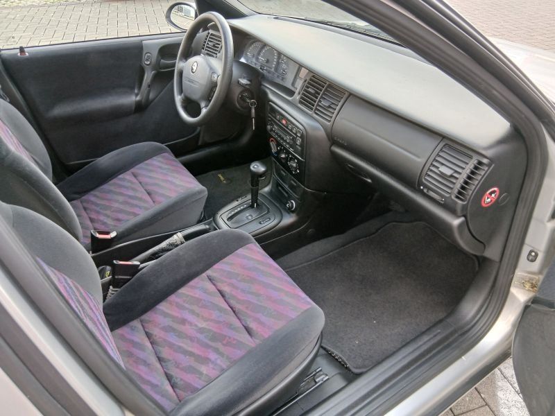 Opel Autos: Opel Vectra B20  Automat – Gebraucht aus Aarberg von Moser56 9