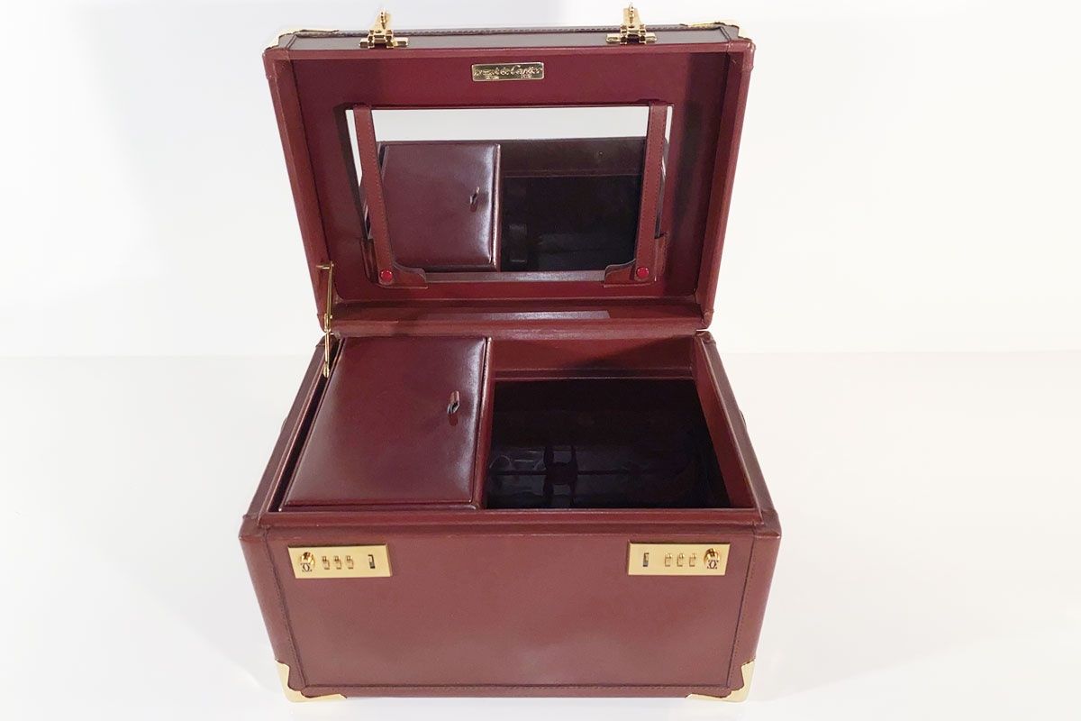 Custodie per cosmetici: Cartier Vanity Case Beauty Case Leder weinrot – Usato da Ballwil venduto da ClassicGallery 7