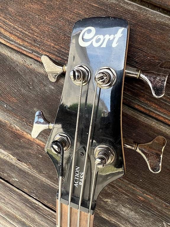 Cort Instruments de musique: Cort Action Bass – D'occasion à Erschwil par Nickbelane 3
