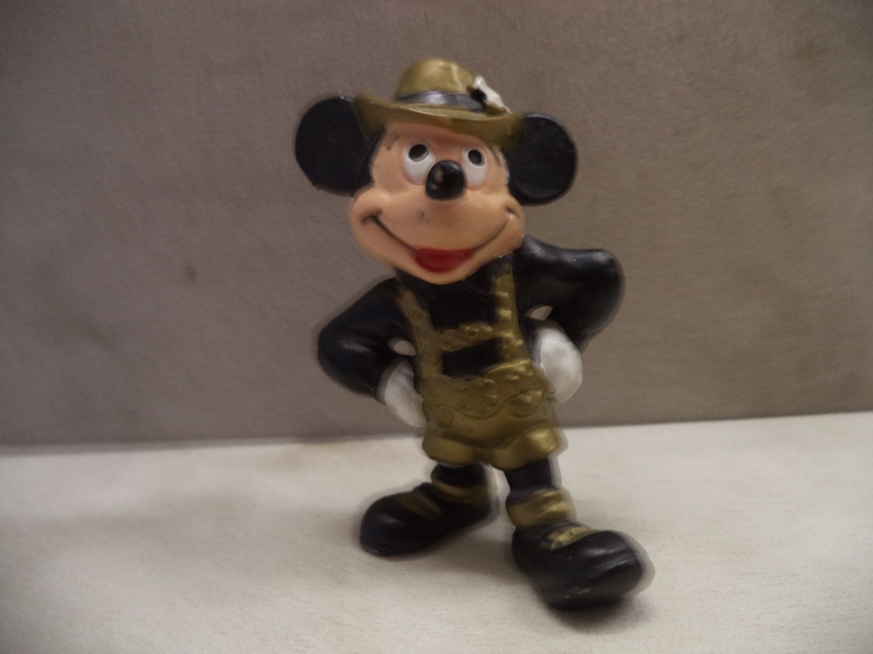 Disney Statuette: Micky Maus Handbemalt von 1990 – Usato da Rieden AG venduto da Wirth03