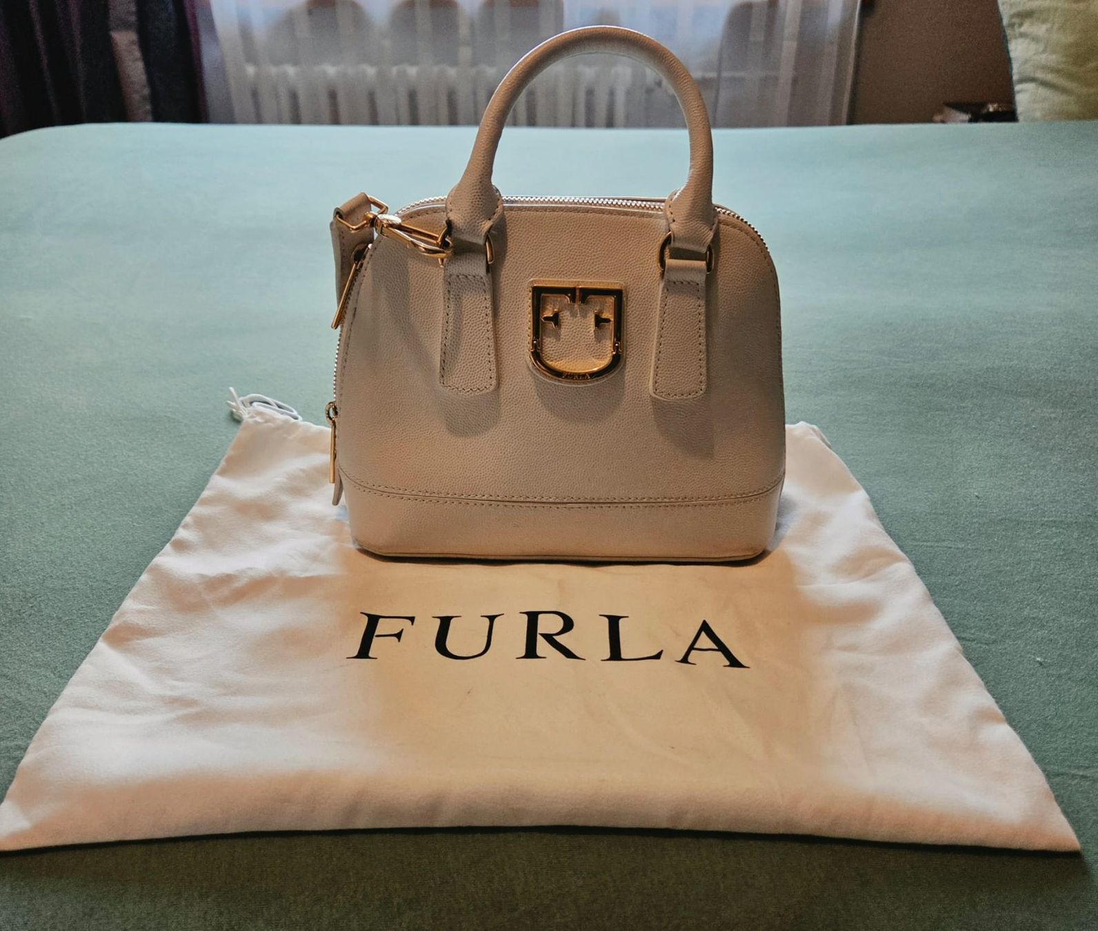 Furla Taschen für Damen: FURLA  Leder Hand – Neu (gemäss Beschreibung) aus Zürich von zas_hh8m