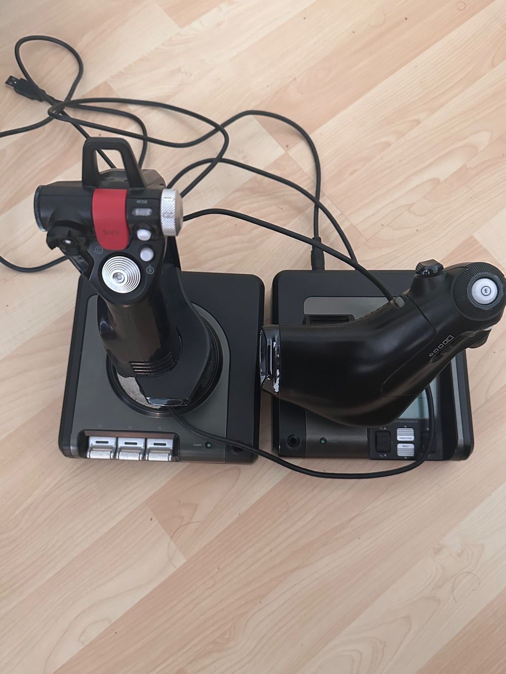 Logitech Controller: Saitek 52X Pro Joystick – Gebraucht aus Berikon von  4