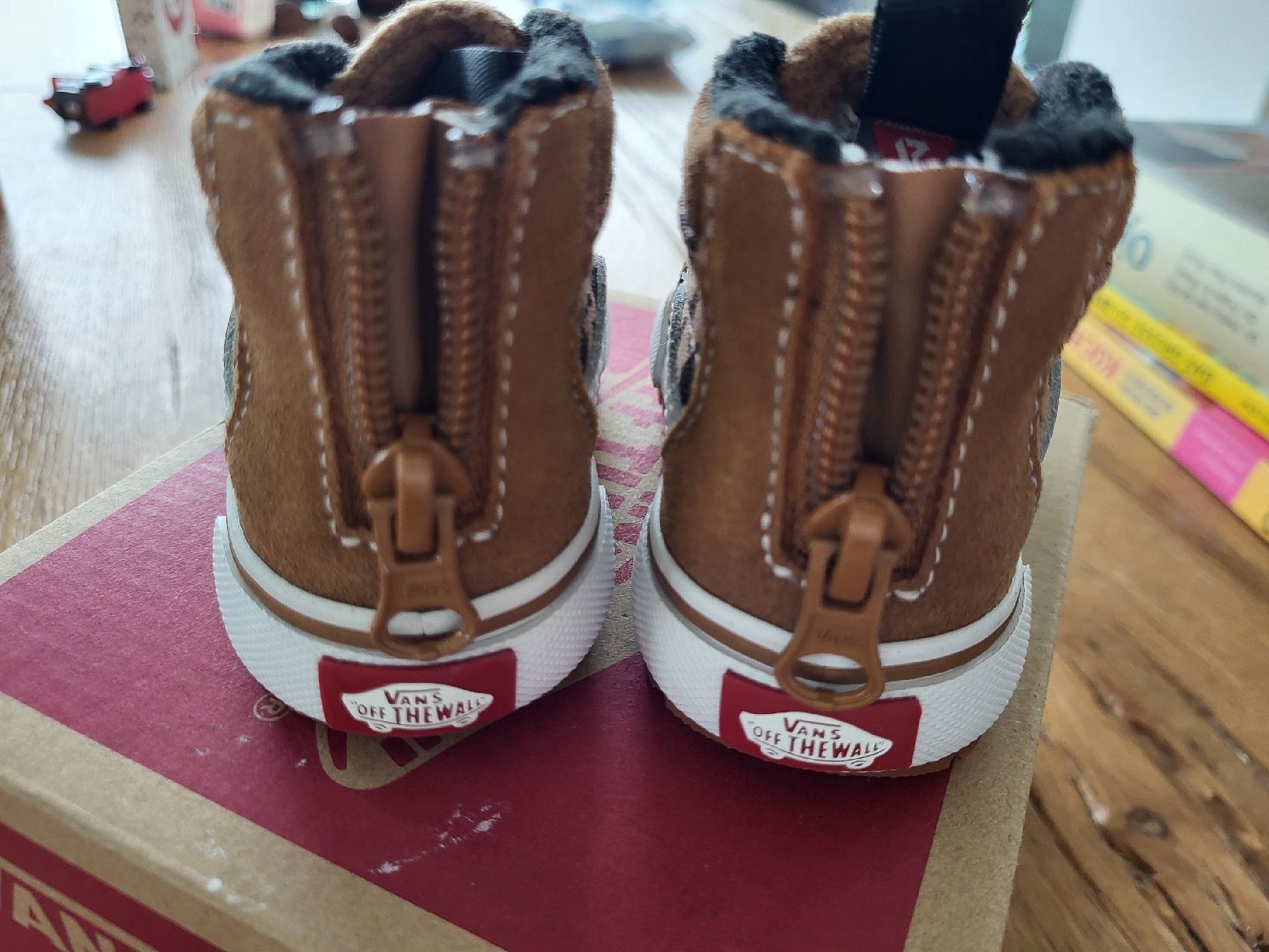 Vans Scarpe da uomo: Vans Leopard Braun, Grösse 19, Neu! – Nuovo (secondo la descrizione) da Rottenschwil venduto da stejung 2