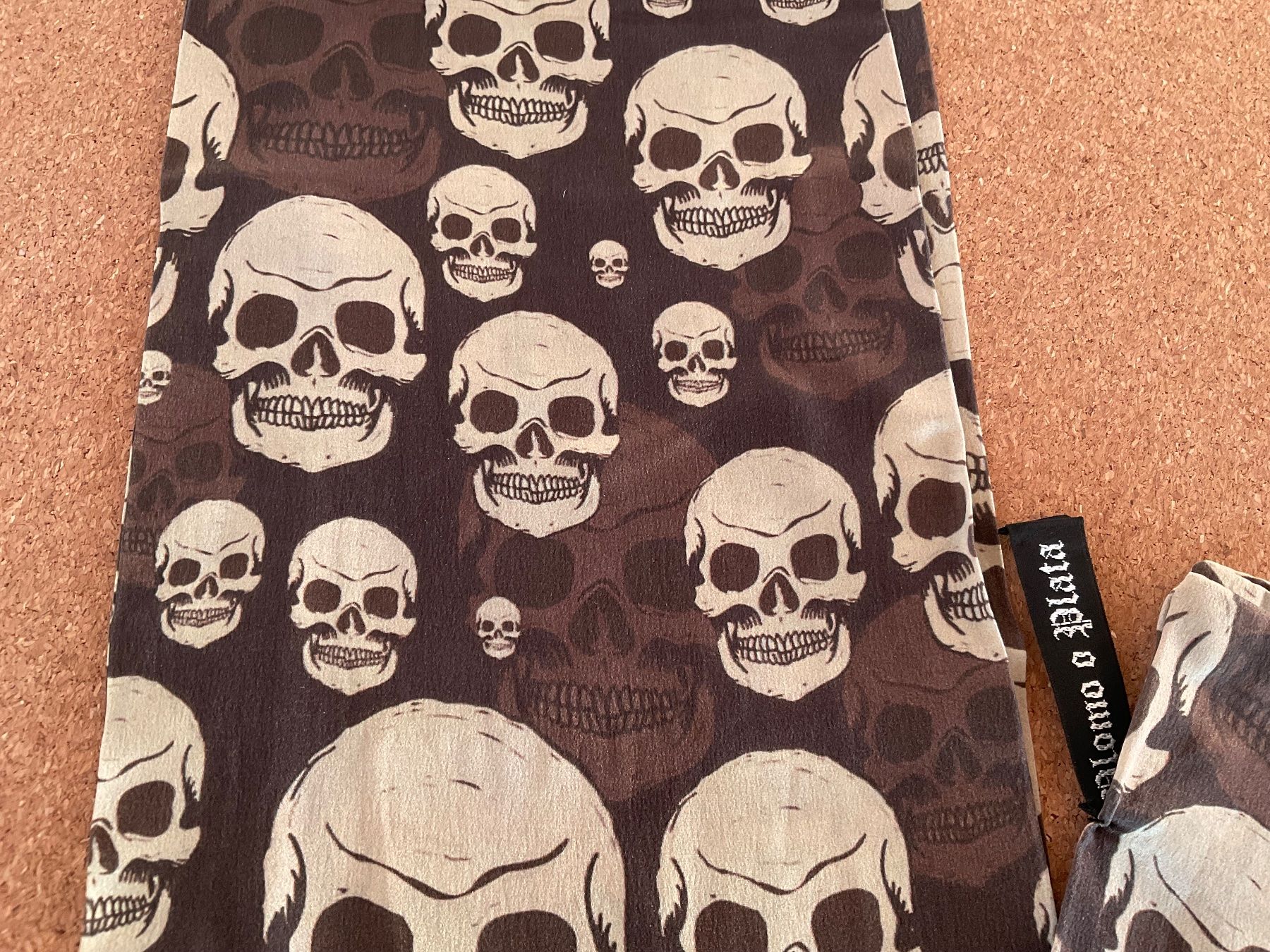 Foulard & Sciarpe: Seidenschal von Blomo O Plata – Usato da Sissach venduto da washita01