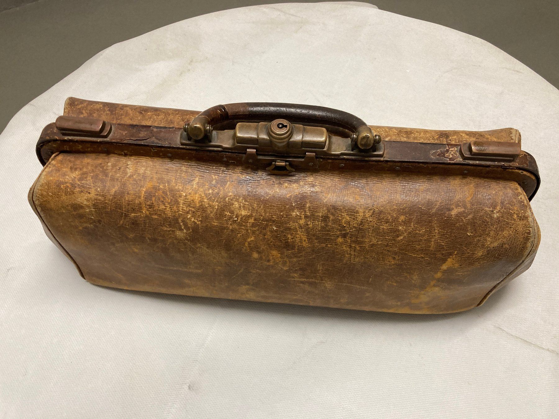 Valigie: Arztkoffer aus Leder, Vintage – Usato da Horgen venduto da Goros