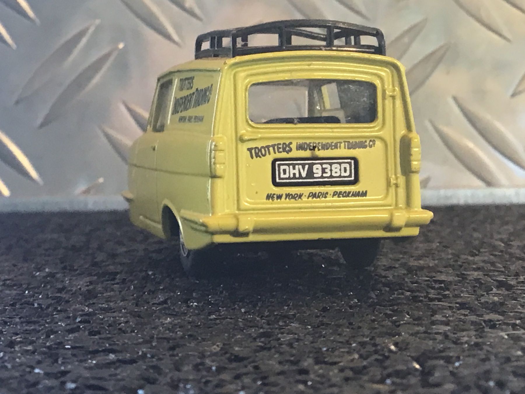 Modellini d'auto: ONLY FOOLS UND HORSES 1:43 – Usato da Männedorf venduto da Spezial-Modelle 2