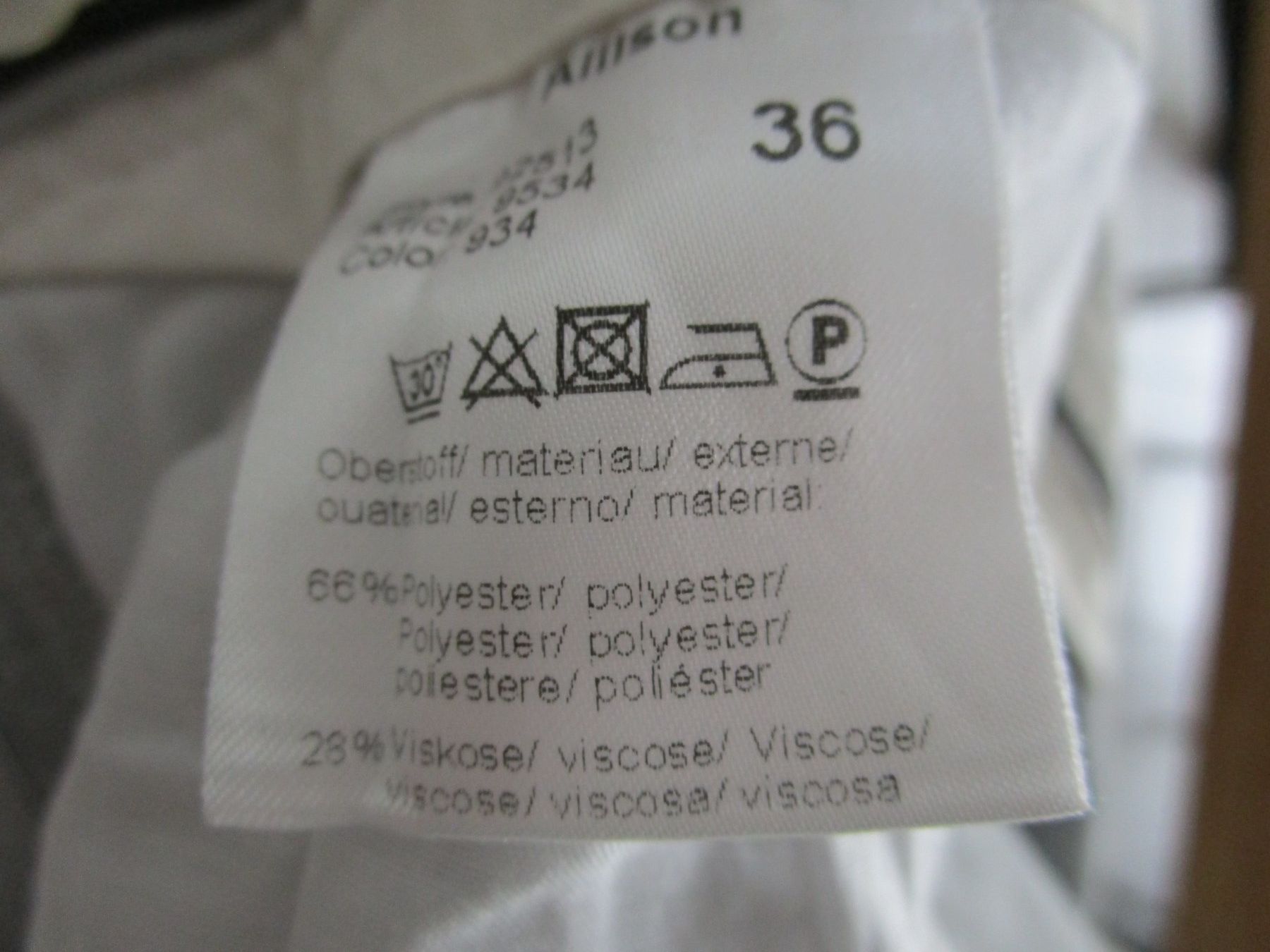 Hosen: Hose Seductive Gr. 36 – Gebraucht aus Volketswil von Globine100 5