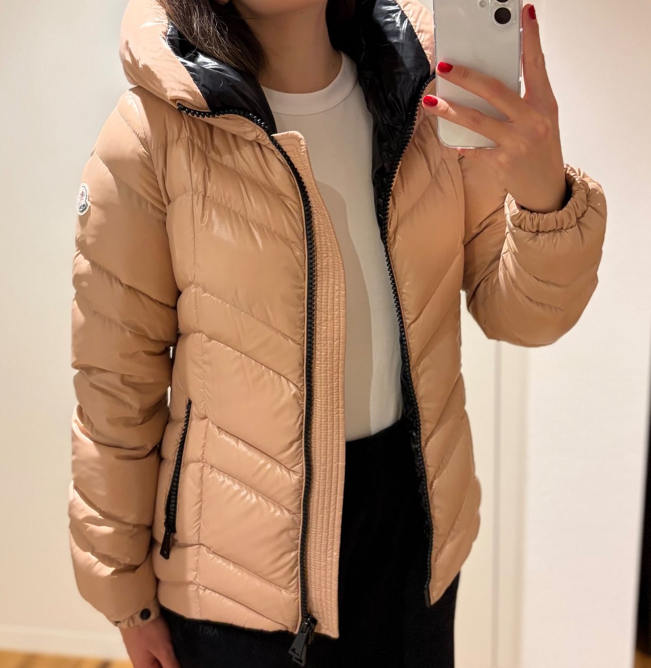 Giacche: Moncler Jacke – Usato da Sempach venduto da Mi.6205 6