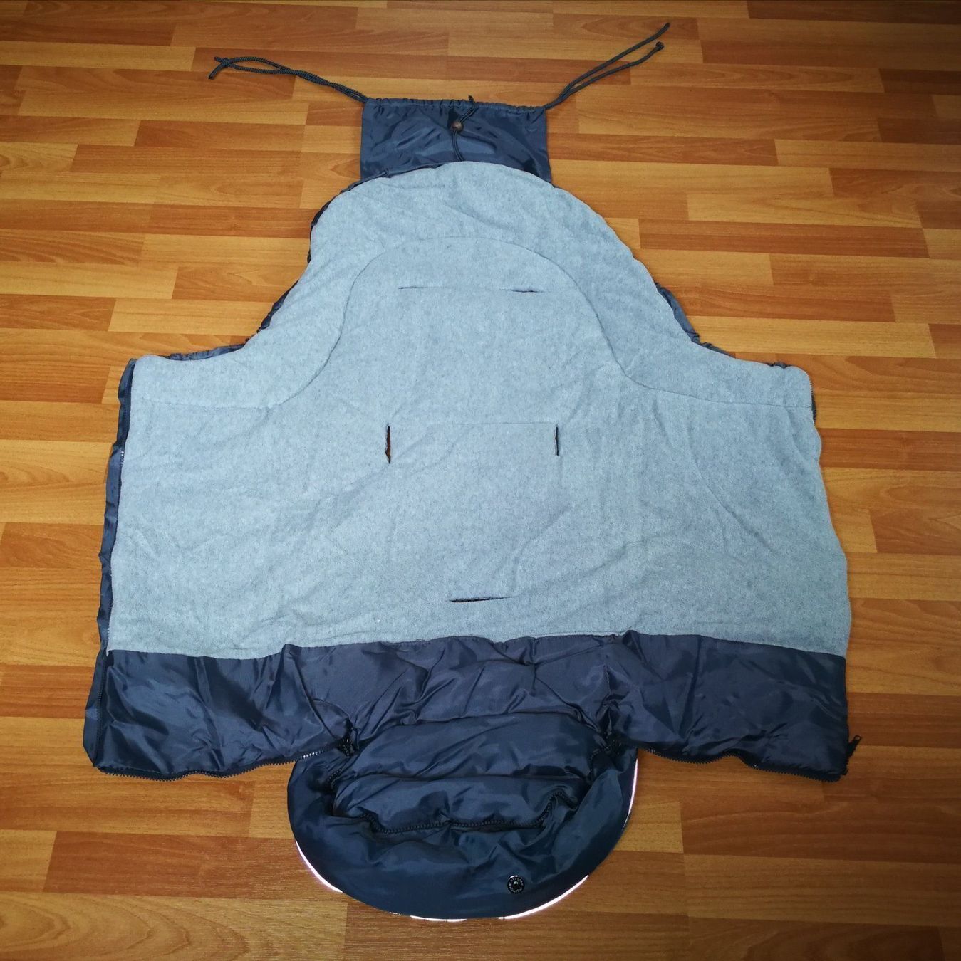 Schlafsäcke: Kinderwagenfusssack von Eisbärchen – Gebraucht aus Birrhard von Pry 3