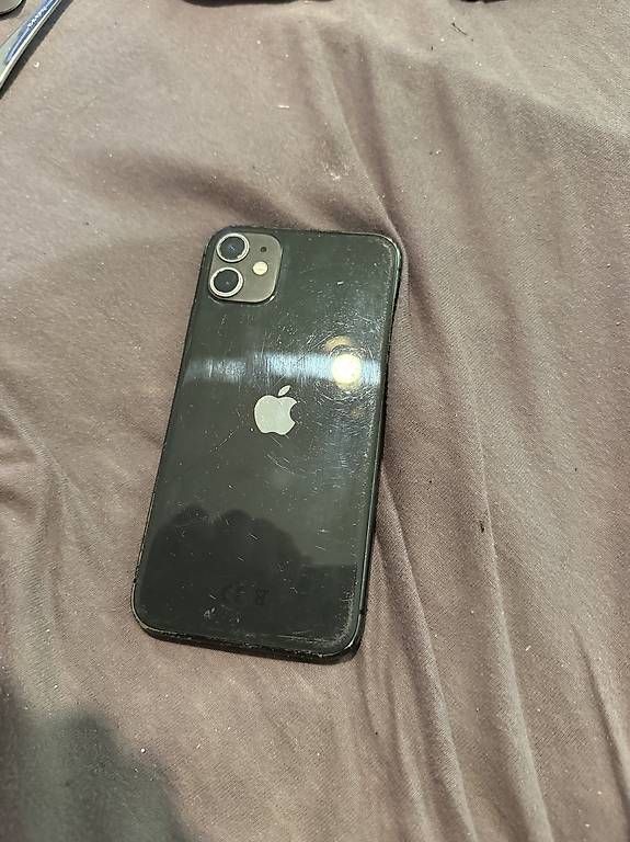 Apple Telefoni cellulari / Smartphones: Iphone 11 128Gb black – Usato da Dürnten venduto da nii_k2sc 1
