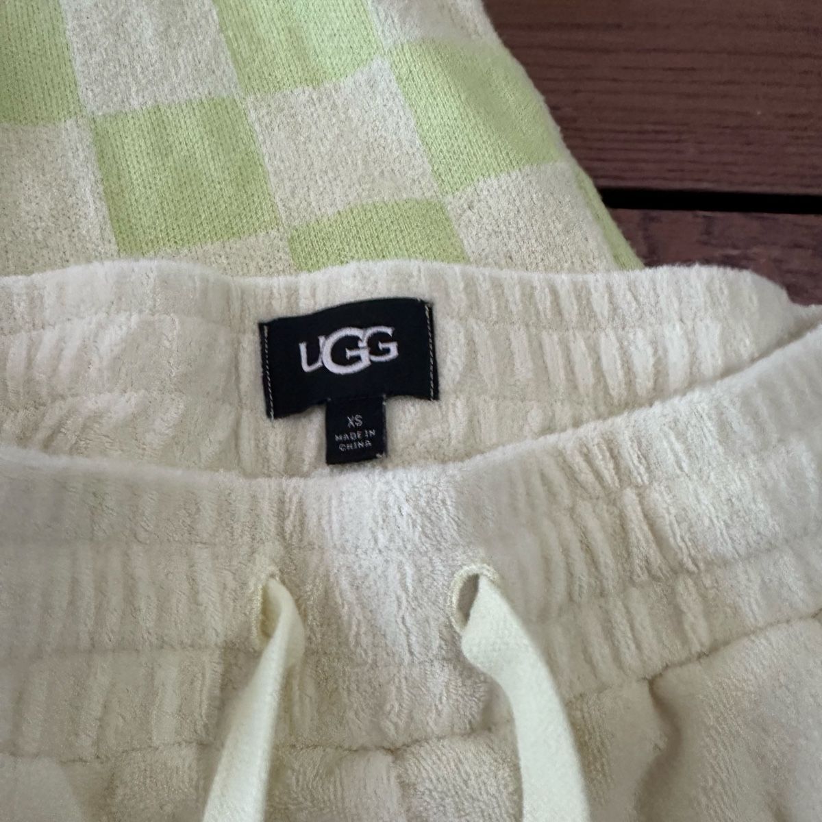 Negligees & Pigiami: UGG Lounge Set Shorts NP 140 CHF – Usato da Zürich venduto da LilySasa 2