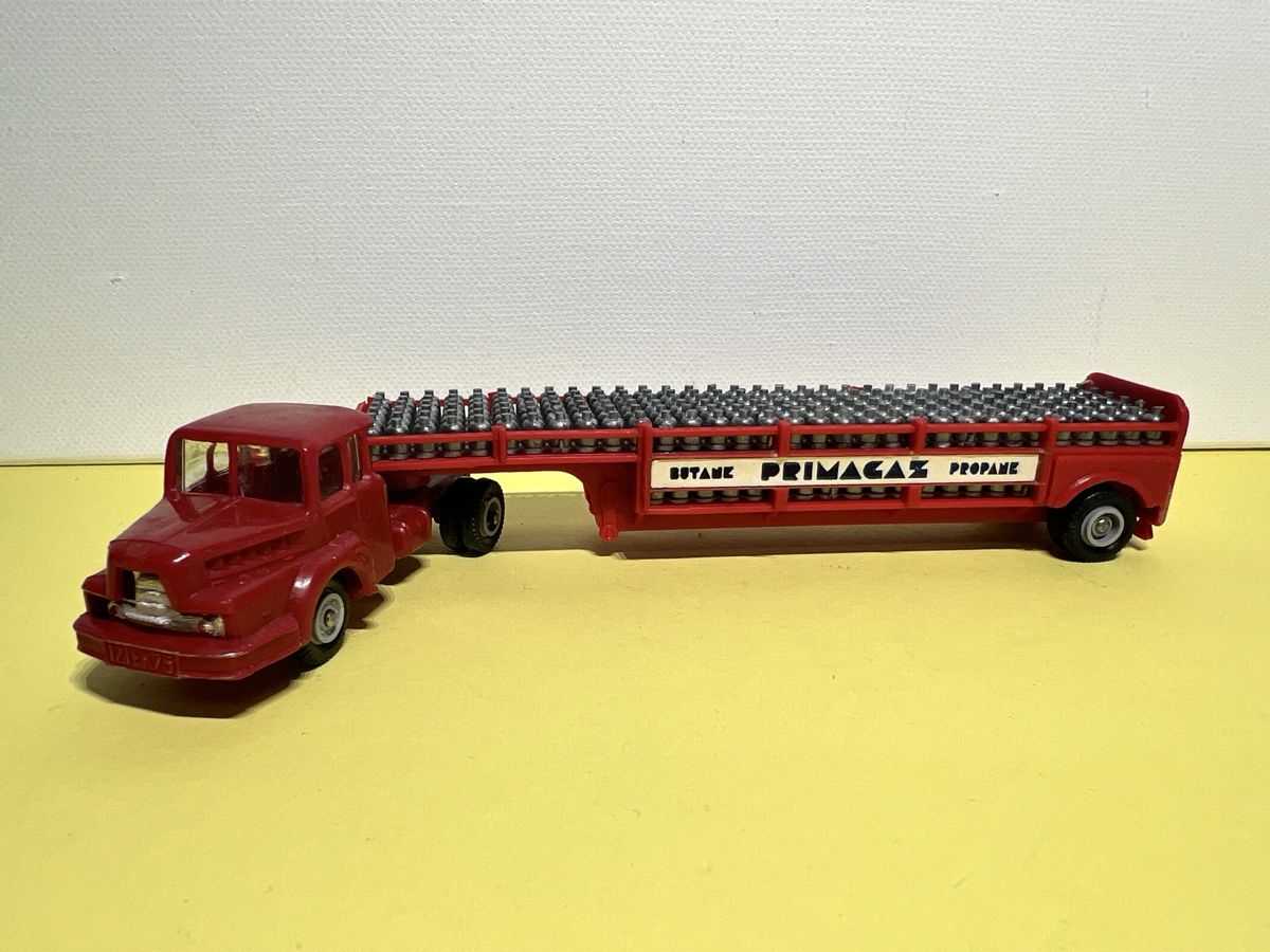 Norev Modellini d'auto: Norev Unic Gastransporter 1/87 – Usato da Weinfelden venduto da Kammerflimmern 1