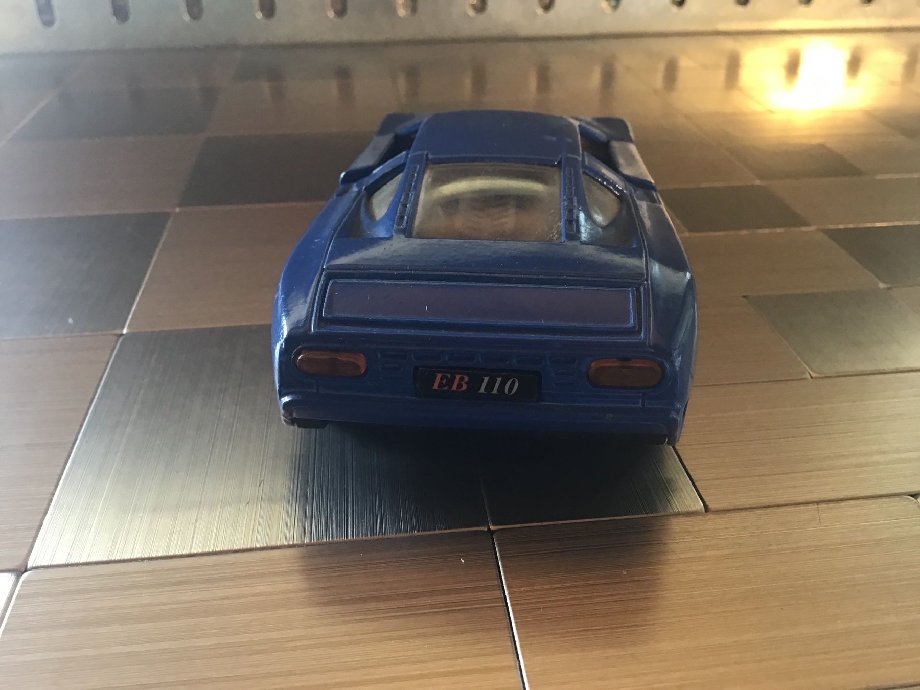 Maisto Modellini d'auto: MAISTO SUPERCAR COLLECTION  BUGATTI EB 110 – Usato da Männedorf venduto da Spezial-Modelle 3