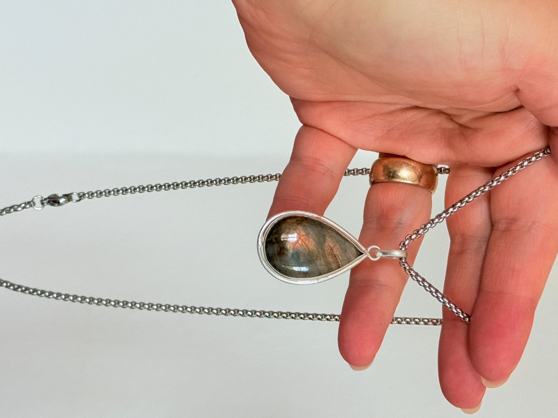 Colliers: Collier avec Labradorite – Neuf avec emballage d'origine à Genève par AWWA 3