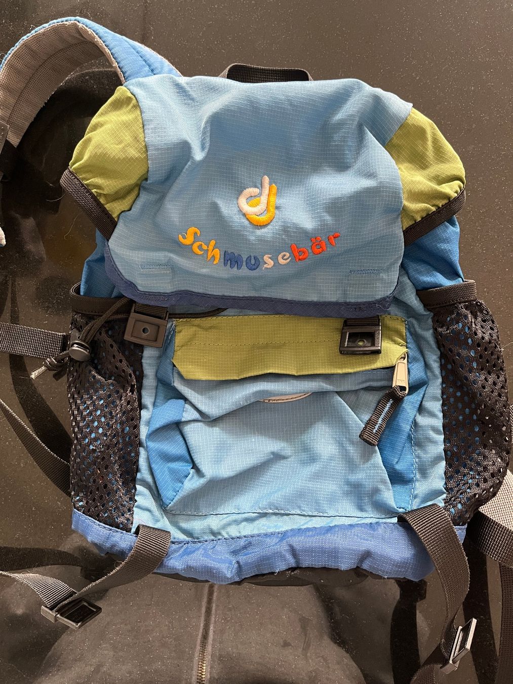 Deuter Rucksäcke: Deuter Schmusebär Kinderrucksack Wanderrucksack blau – Gebraucht aus Muri b. Bern von Buppalina