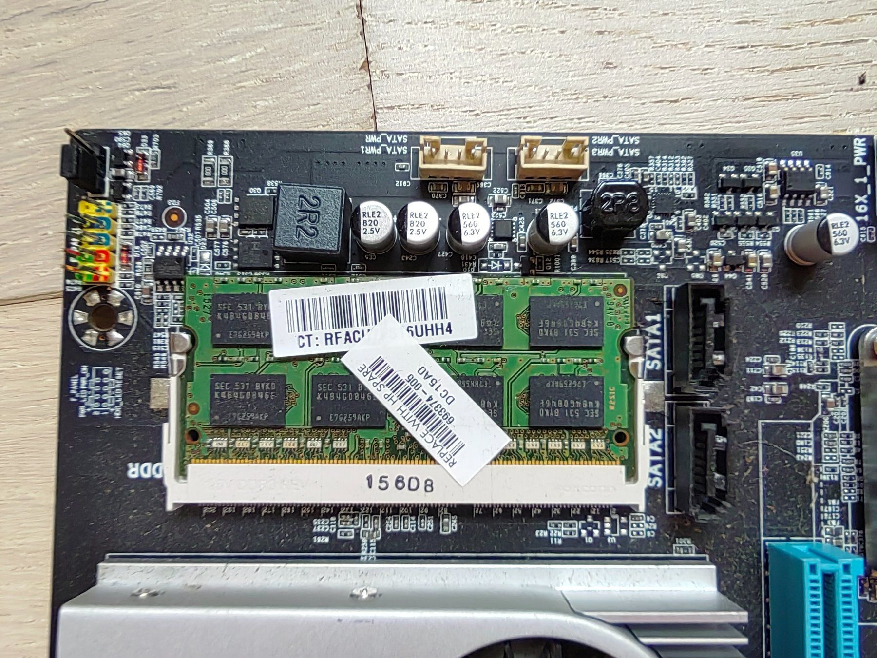 Schede madri: Mining Board mit Processor, RAM, und 8 PCI-E Steckplaetzen – Usato da Zürich venduto da yaoclemens 2