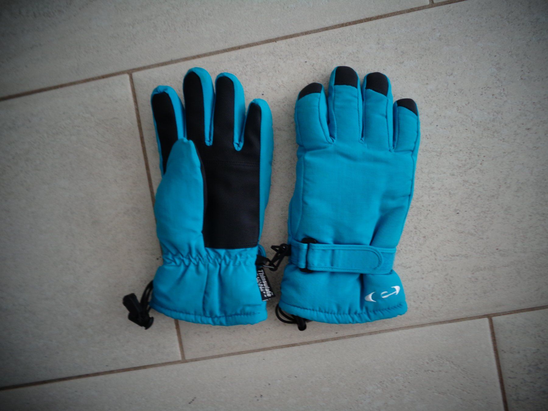 Gants & mitaines : SKIHANDSCHUHE GR.6,5 – D'occasion à Rotkreuz par Samballi